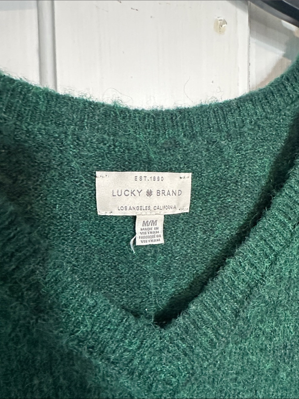 Lucky Brand women’s vneck sweater size medium - Picture 3 of 5